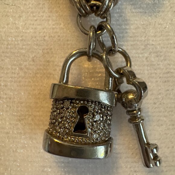 Silver Thick Chain Necklace with Lock and Key - Picture 2 of 4